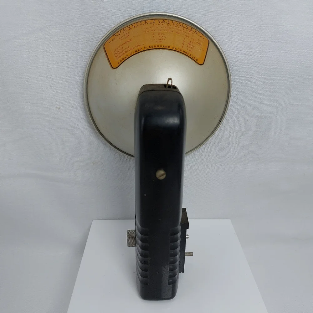 Vtg 50s Kodak Brownie Hawkeye Flash Model Camera‎ w/ Original Box & Flasholder